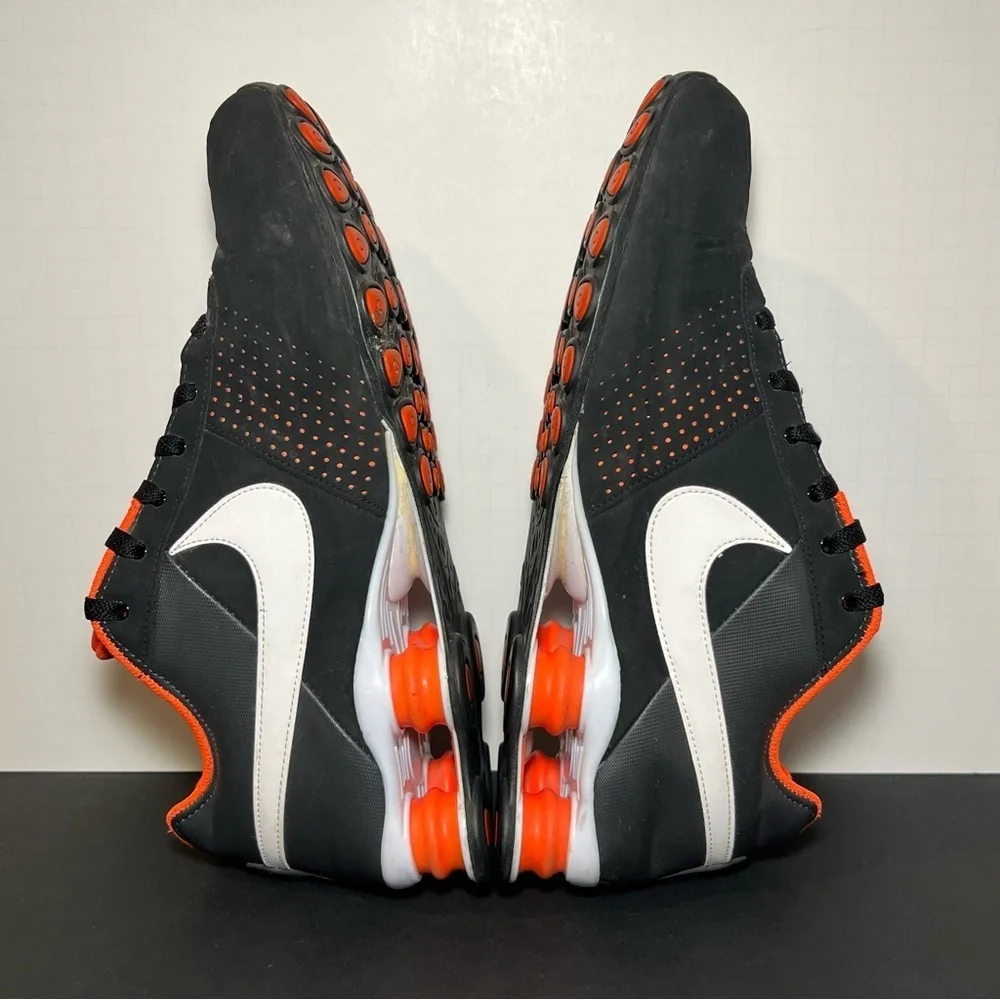 Mens NIKE Shox Deliver Rare Black & Orange Sneakers / Size 11